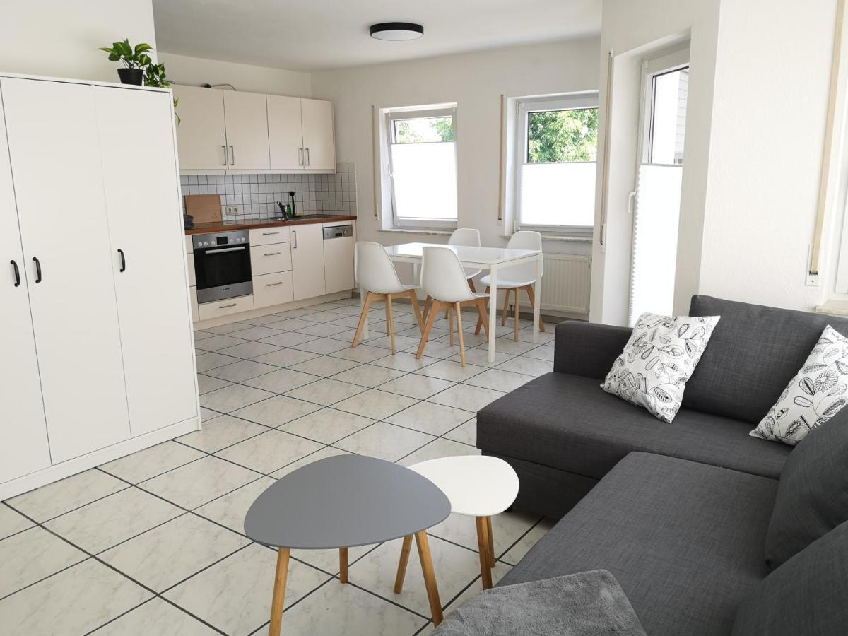 Familienfreundliche Ferienwohnung Mit Wohlfuehlbalkon Und Kostenlosem Parkplatz Nahe Messe Und Bodensee Meckenbeuren Bagian luar foto