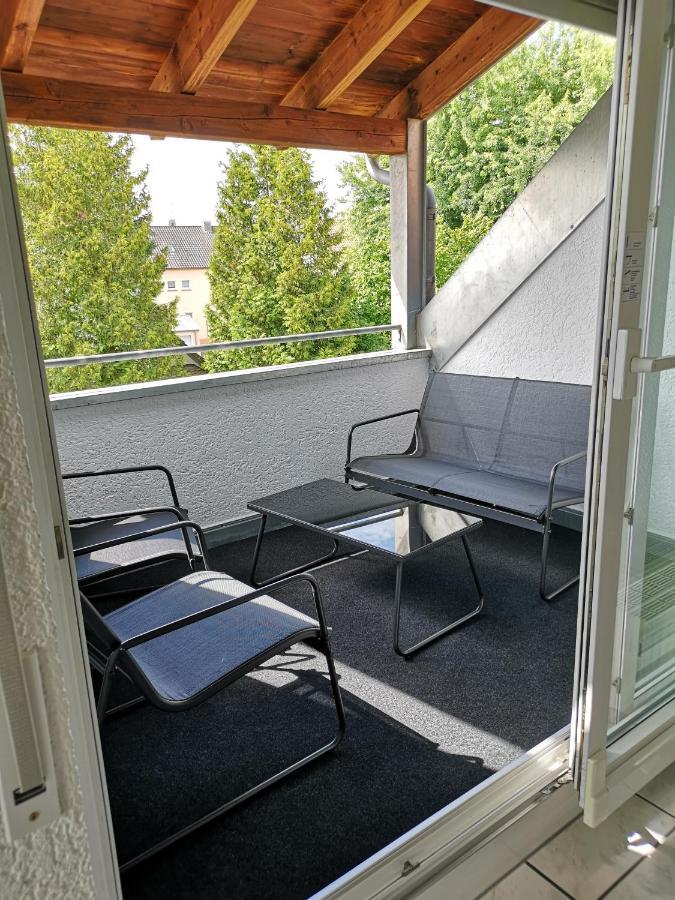 Familienfreundliche Ferienwohnung Mit Wohlfuehlbalkon Und Kostenlosem Parkplatz Nahe Messe Und Bodensee Meckenbeuren Bagian luar foto